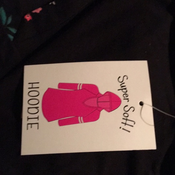 5🌟 Rated..Floral Pullover Hoodie - Picture 4 of 6